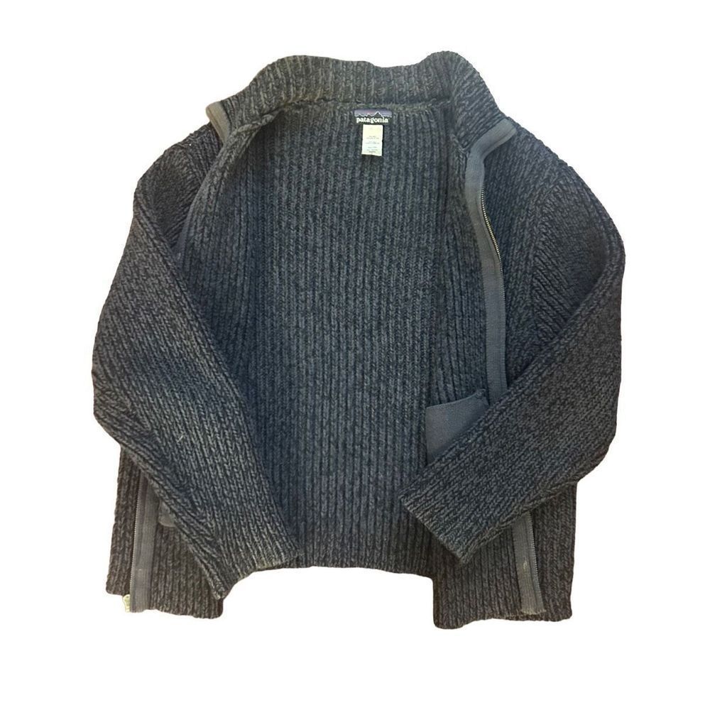 #Patagonia Vintage Full Zip Up Wool Sweater. Size L. Charcoal gray. Goes with ev